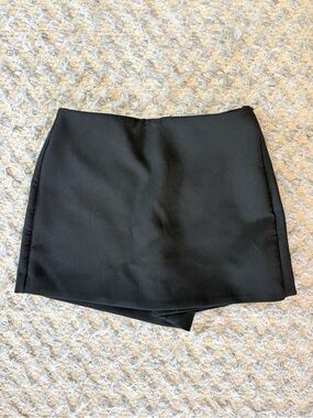 Zara Black High-Rise Mini Skort